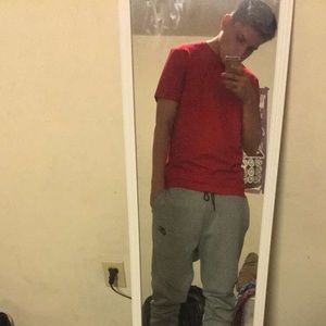 Meet your Posher, Adam